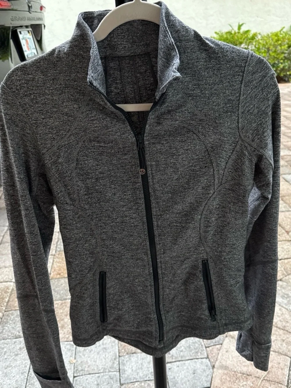LULULEMON Women's Gray Full-Zip Athletic zip up jacket with hand holes